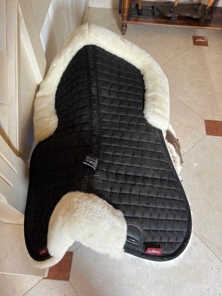 Wolletje le mieux large, Dieren en Toebehoren, Ophalen, Zo goed als nieuw