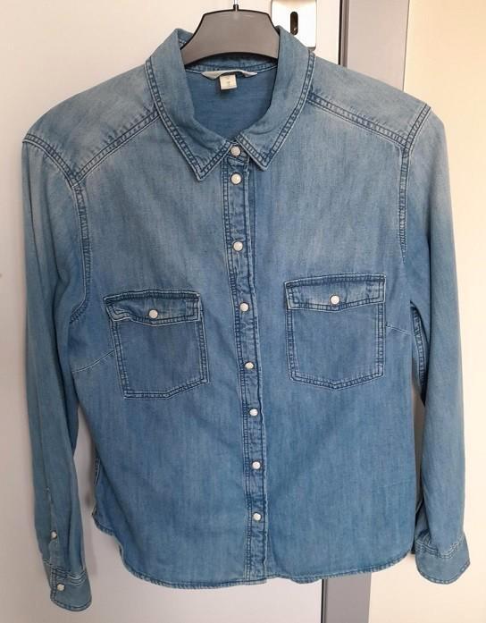 Jeanshemd H&M nieuw met pitsers, Kleding | Dames, Blouses en Tunieken, Nieuw, Maat 42/44 (L), Blauw, Ophalen of Verzenden