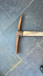 Pioche, Enlèvement, Utilisé