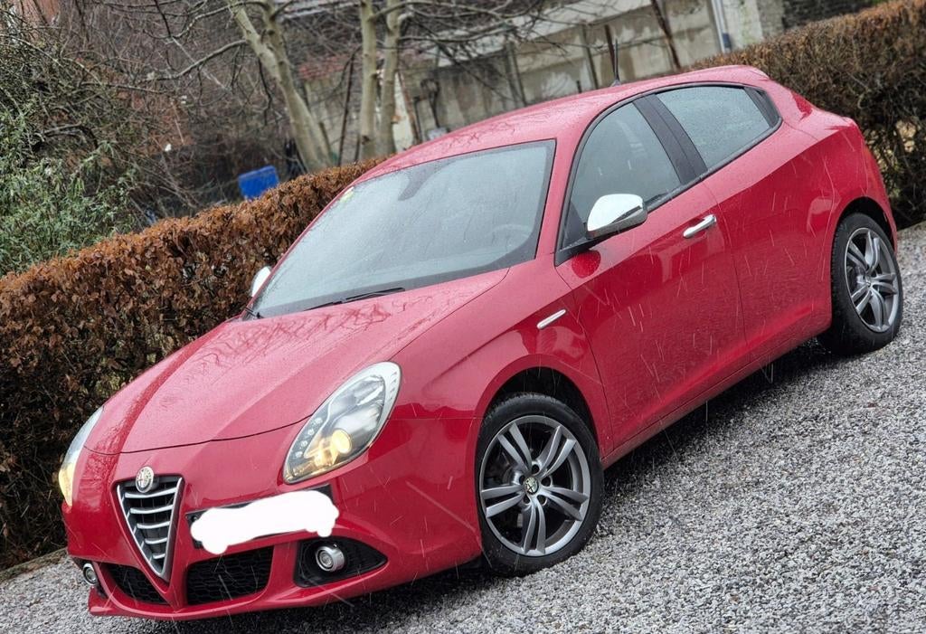 Alfa romeo Giulietta 16jtd 117mkm 2014 1prop clima 7999€, Autos, Euro 5, Boîte manuelle, 5 portes, Particulier