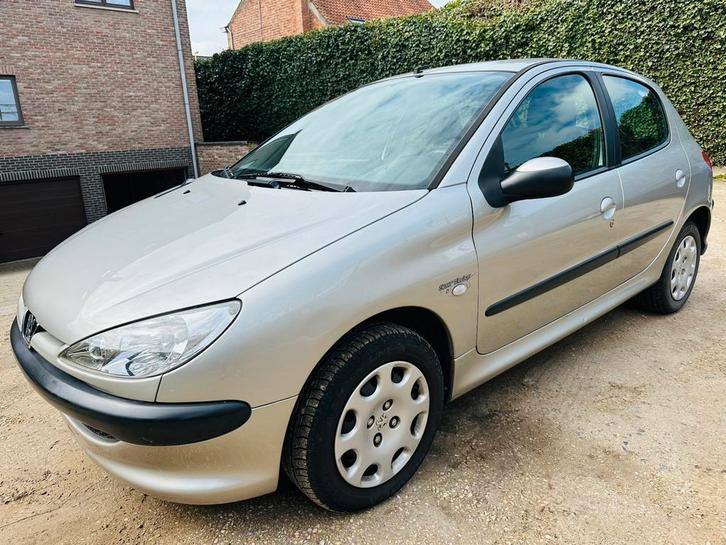 PEUGEOT 206 1.2 ESSENCE 70.000KM 2500€, Autos, Peugeot, Entreprise, Achat, ABS, Airbags, Verrouillage central, Rétroviseurs électriques