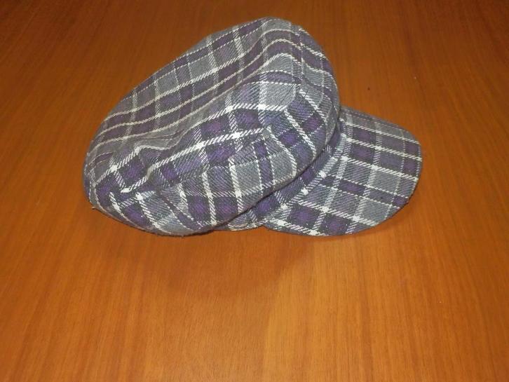 (23) - casquette femme T.56 grise violette, Kleding | Dames, Mutsen, Sjaals en Handschoenen, Zo goed als nieuw, Muts, Maat 38/40 (M)