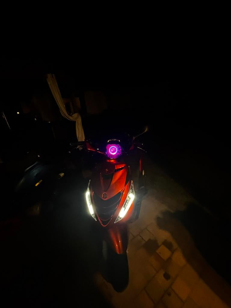 Zip piago, Vélos & Vélomoteurs, Scooters | Piaggio, Zip, Enlèvement, Utilisé, Classe A (25 km/h)