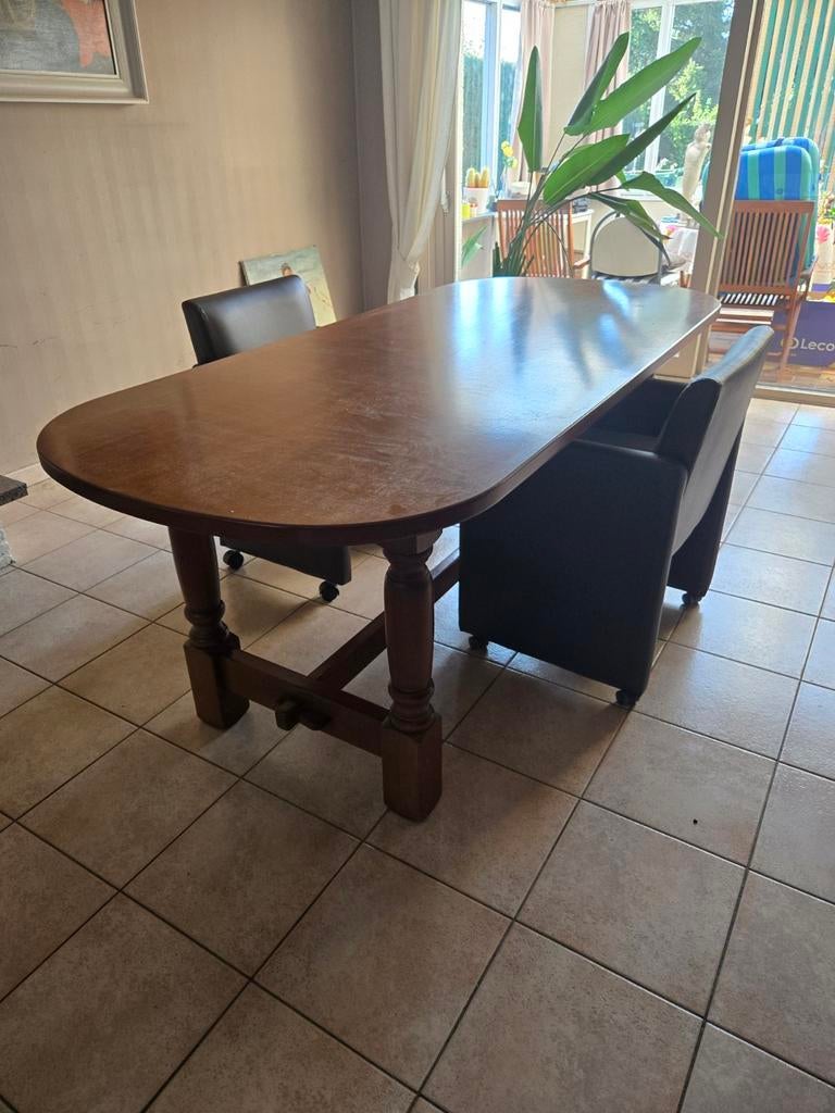 Houten massief tafel Mahonie, Ophalen