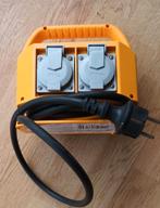 SOCLE AVEC PRISES NOUVEAU, Ophalen, Zo goed als nieuw