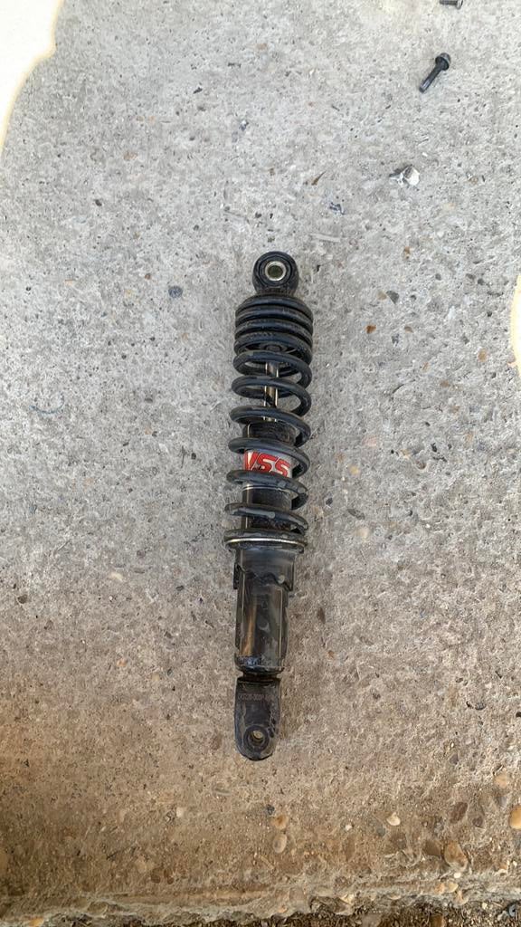 Scooter achter veer peugot kisbee 50cc, Fietsen en Brommers, Ophalen, Gebruikt