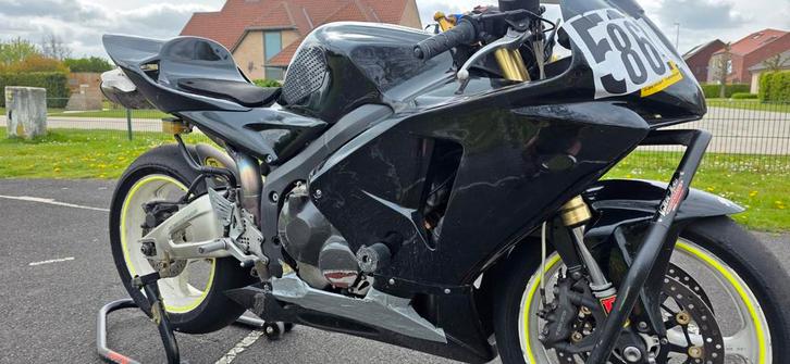Circuitmotor Honda CBR600rr 13400km van 2006 zonder papieren, Motoren, Motoren | Honda, Super Sport, meer dan 35 kW, 4 cilinders