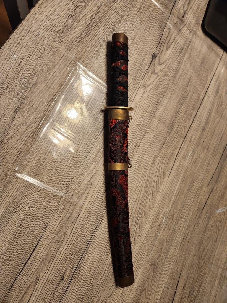 Zwaard, Antiek en Kunst, Ophalen