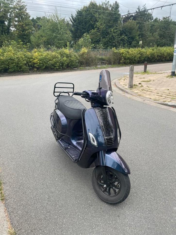 GTS Toscana A-Klasse – 80cc – Rijdt perfect, Fietsen en Brommers, Snorfietsen en Snorscooters, Zo goed als nieuw, Ophalen