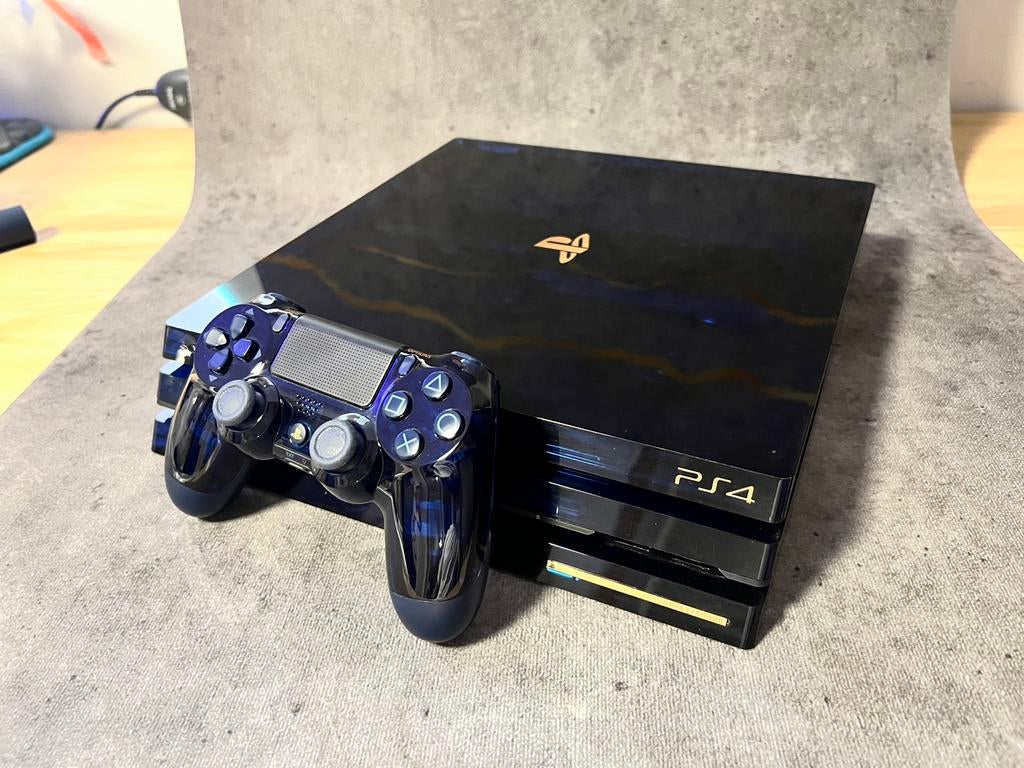 Playstation 4 Pro 500 million edition, Games en Spelcomputers, Spelcomputers | Sony PlayStation 4, Ophalen, Zo goed als nieuw