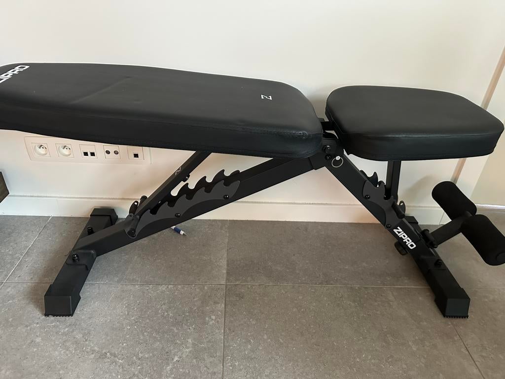 Adjustable Fitness Bench ZIPRO – Very Good Condition, Sports & Fitness, Enlèvement, Comme neuf