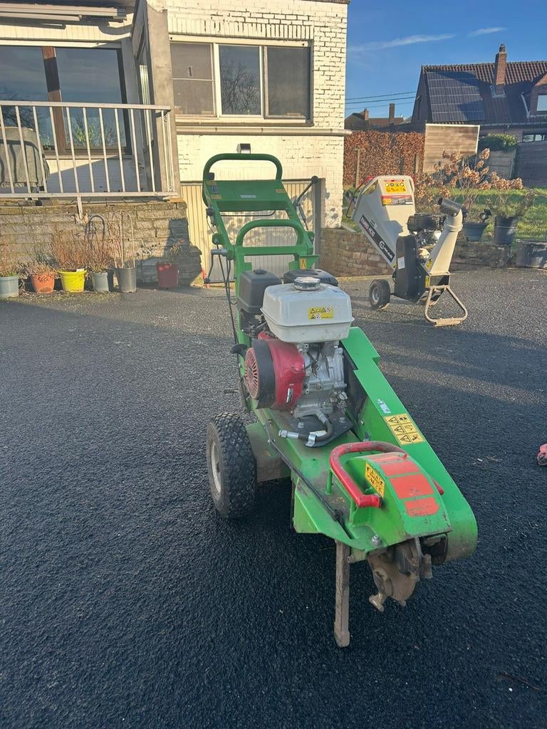 Stronkenfrees, Ophalen, Grondbewerking