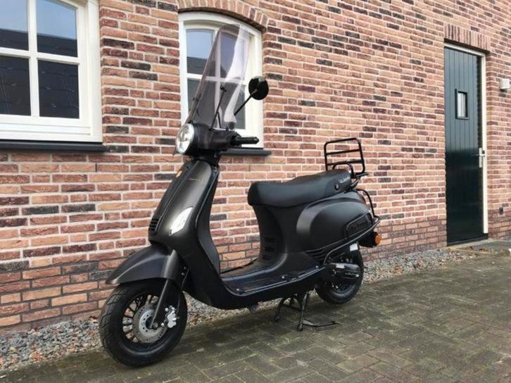 La Souris Sourini 2022 (25km/h), Fietsen en Brommers, Scooters | Overige merken, Zo goed als nieuw, Klasse A (25 km/u), Benzine
