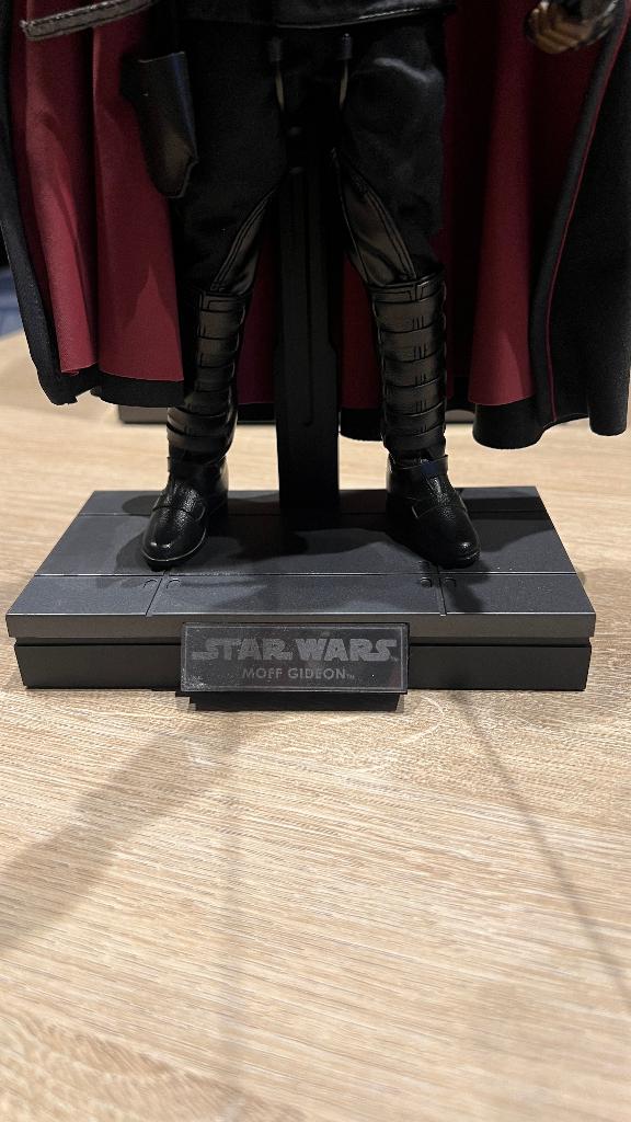 Figurine Hot Toys TMS029 Moff Gideon, The Mandalorian, échelle 1/6, Neuve Sous Blister