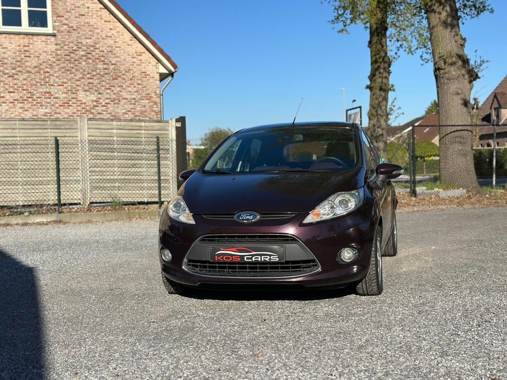 Ford Fiesta/1.6Tdci/2011/Titanium/1J Garantie, Voorwielaandrijving, Euro 5, Zwart, Leder