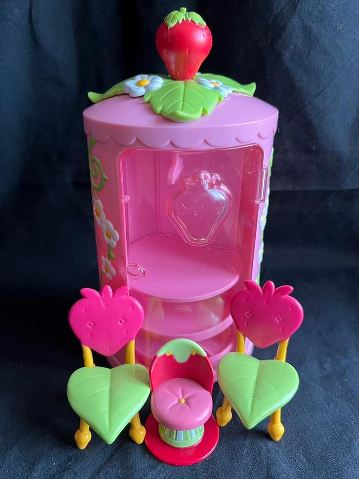 Shortcake aux fraises Berry Sweet Home | Armoire | Chaises, Collections, Maisons de poupées & Accessoires, Utilisé, Maison de poupées
