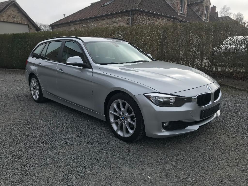 BMW 318 d, Auto's, Automaat, Euro 5, Achterwielaandrijving, Zwart