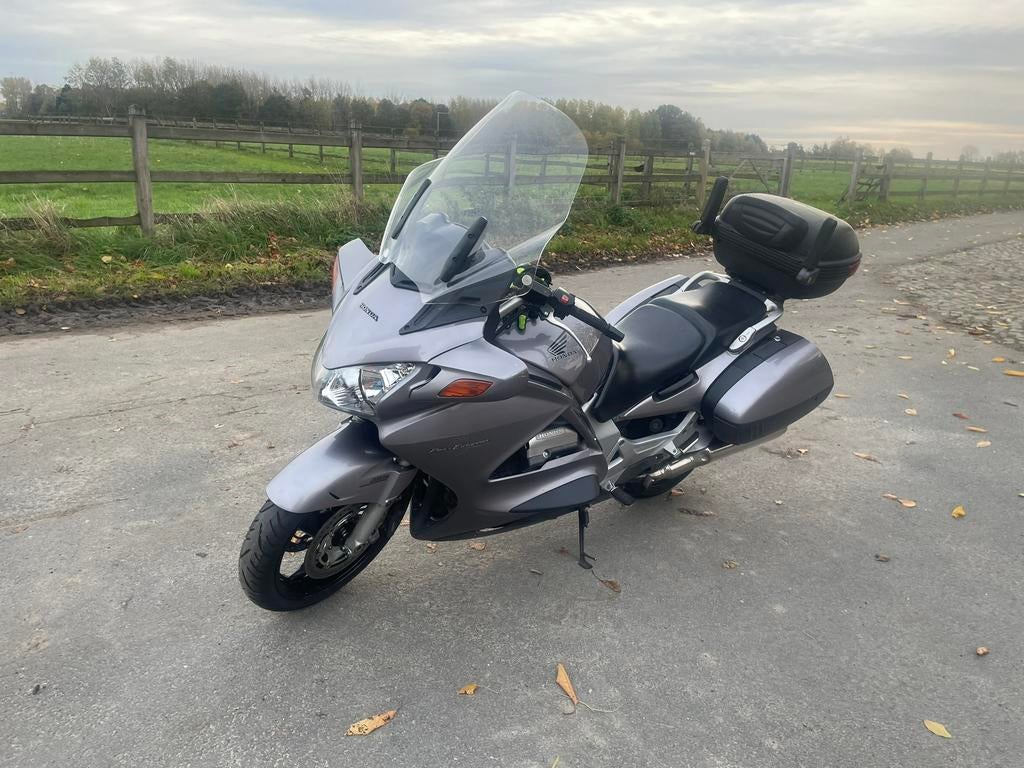 Honda European 1300 Pan, Motos, Particulier