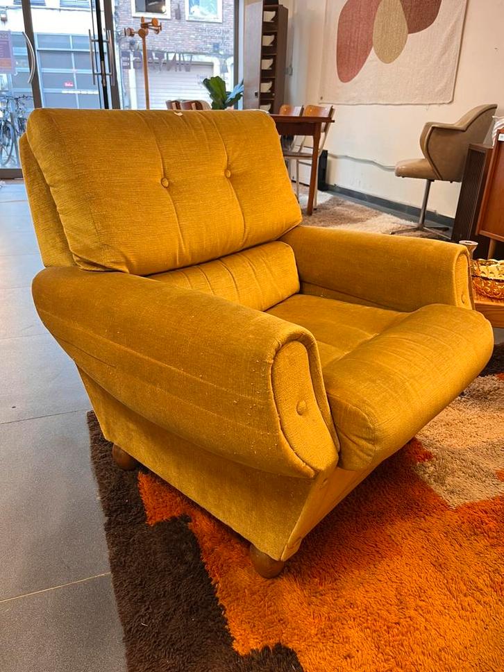 Vintage mosterdgele velours fauteils, Huis en Inrichting, Fauteuils, Gebruikt, Ophalen