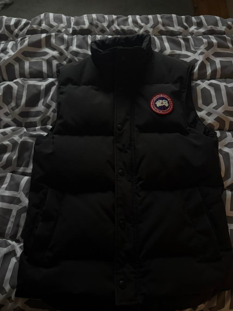 Veste sans manche Canada goose taille S/M, Enlèvement ou Envoi, Comme neuf, Taille 48/50 (M), Noir