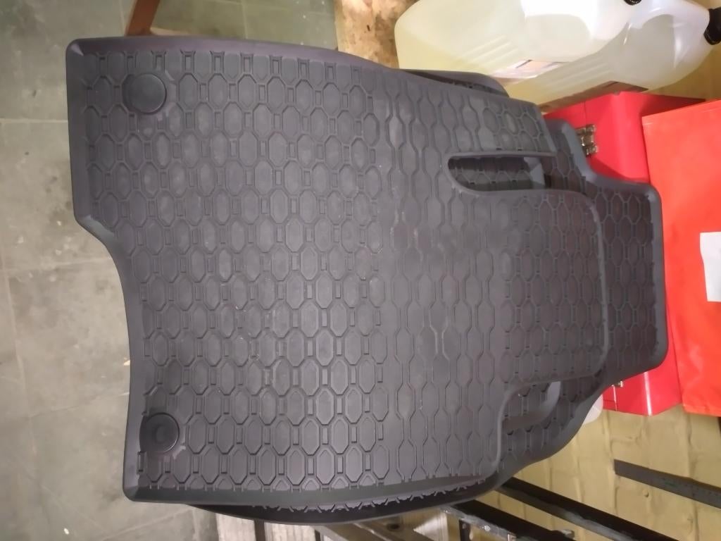 tapis fiat panda 2024, Enlèvement, Neuf