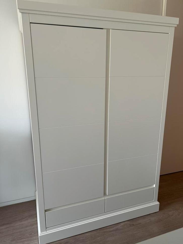 Babykamer kast design theophile et Patachou (+evt. Ledikant), Kinderen en Baby's, Kinderkamer | Commodes en Kasten, Gebruikt, Kast