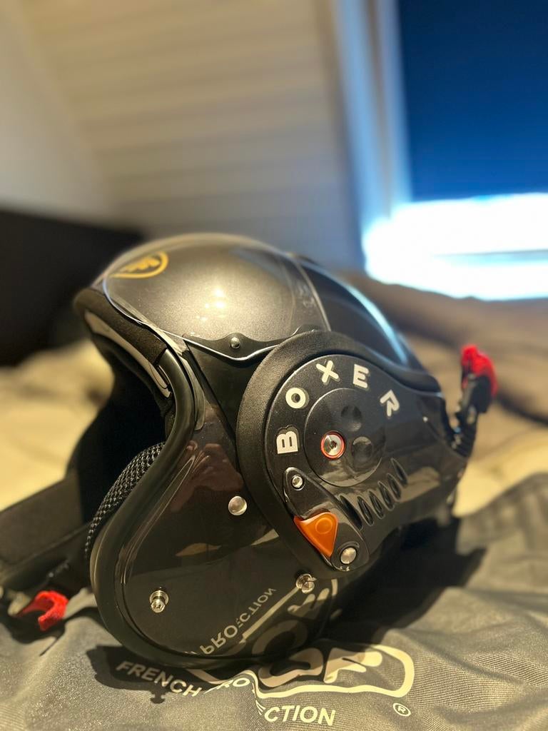 Nieuwe boxer !, Ophalen, L