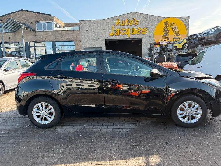 HYUNDAI I30 1.6 CRDI DIESEL 04/16, Auto's, Hyundai, Bedrijf, i30, ABS, Centrale vergrendeling, Diesel, Stadsauto, Handgeschakeld