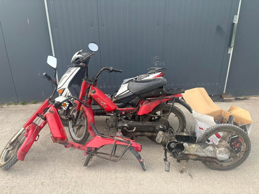 Lot brommers, Peugeot Fox, Keeway Ry6, Ophalen, Overige typen, Overige merken