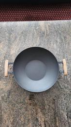 Magnifique poêle à wok en fonte, fabriquée en FRANCE, Maison & Meubles, Enlèvement ou Envoi