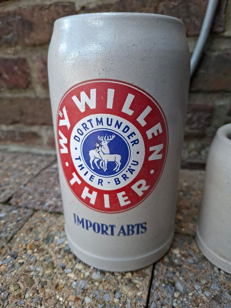 Oude stenen bierpotten, Enlèvement