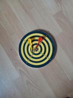 Dartsbord met 2 pijltjes, Sport en Fitness, Ophalen
