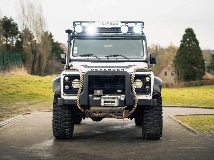 Land Rover Defender 2.2 Turbo - D CREW CAB FULL SPECTRE SPEC, Auto's, Land Rover, Bedrijf, Te koop, 4x4, Alarm, Bluetooth, Centrale vergrendeling