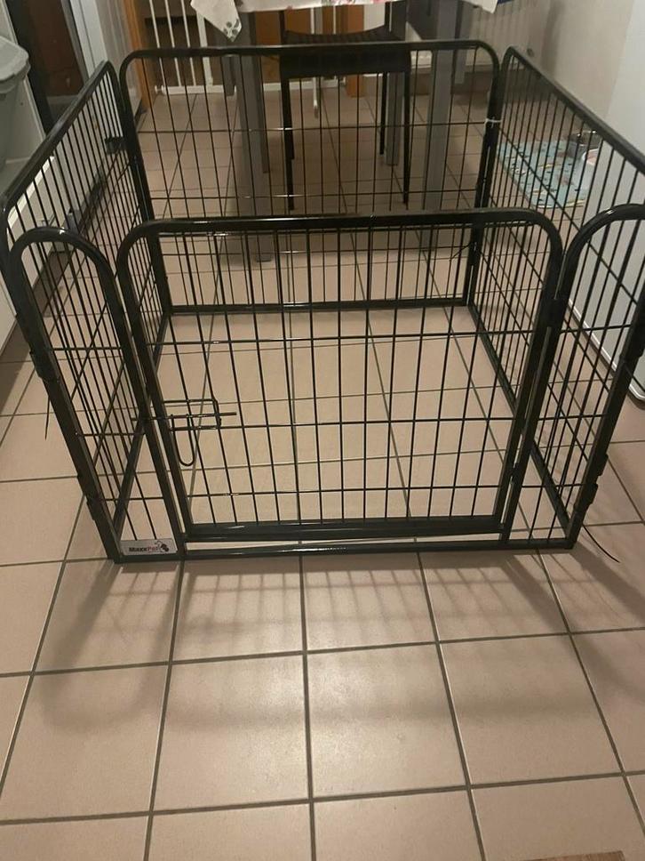 Parc pour chien / chiot en métal – très bon état, Animaux & Accessoires, Accessoires pour chiens, Utilisé, Enlèvement