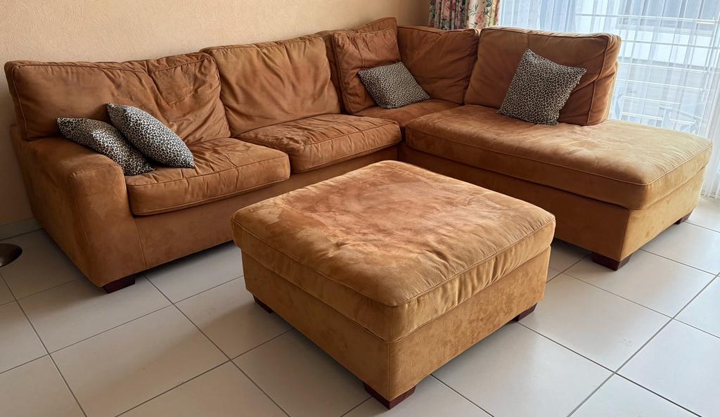 Zithoek met poef, Ophalen, Gebruikt