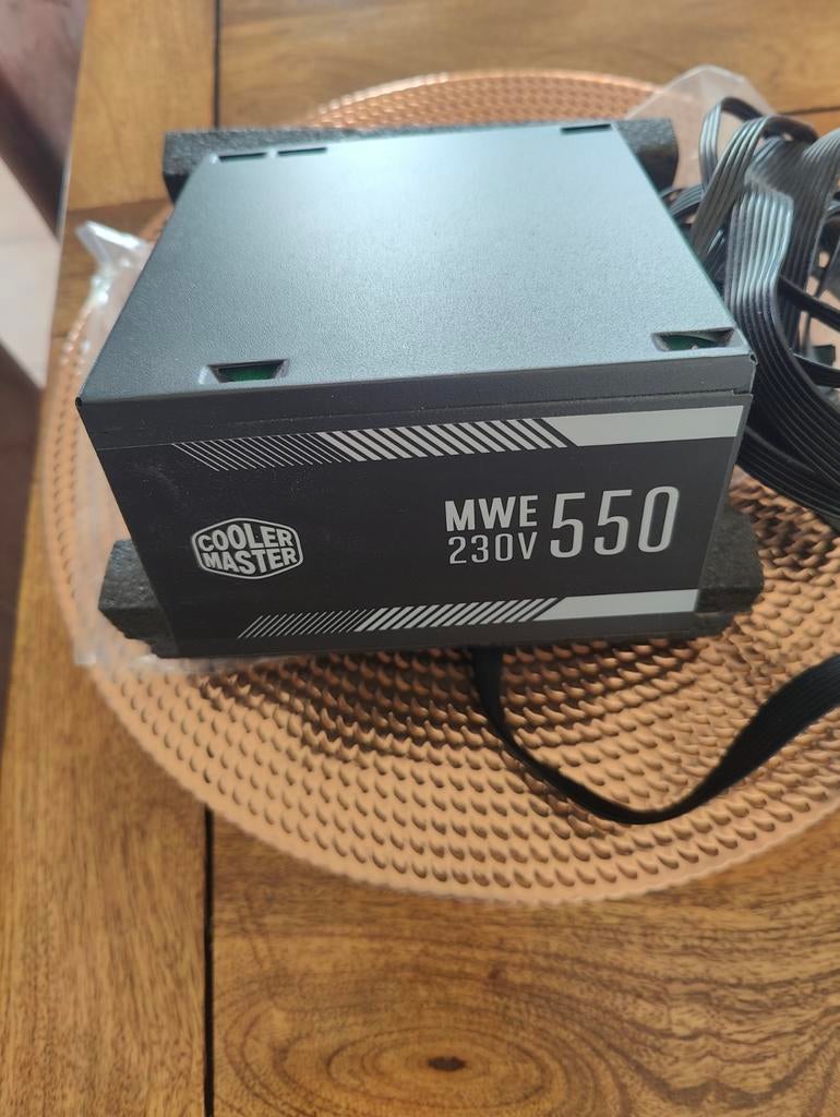 Alimentation PC Cooler Master 550W – 80+ – Comme neuve, Informatique & Logiciels, Alimentations internes, Enlèvement ou Envoi