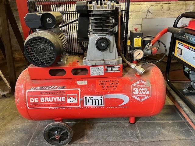 compresseur d'air, Bricolage & Construction, Compresseurs, Utilisé, 6 à 10 bars, 25 à 100 litres, Mobile, Enlèvement