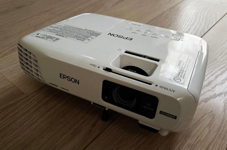 Epson Projector Beamer EB-W28, Audio, Tv en Foto, Beamers, Zo goed als nieuw, Ophalen of Verzenden