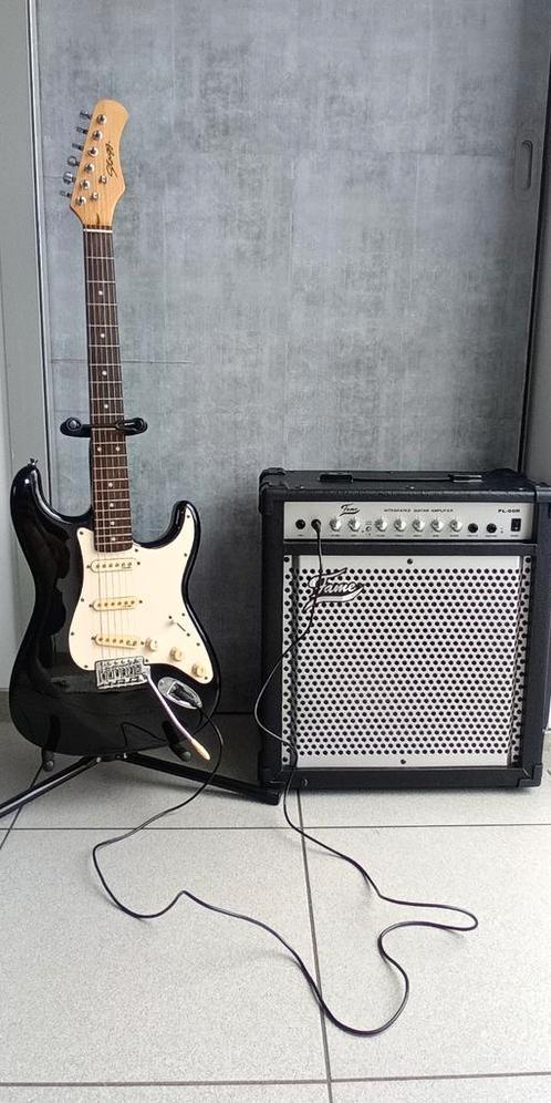 electrische gitaar stagg versterker Fame 60 w., Muziek en Instrumenten, Versterkers | Bas en Gitaar, Gebruikt, Gitaar, Ophalen