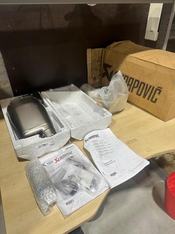 NIEUWE COMPLETE AKRAPOVIC LIJN VOOR KAWAZAKI Z650/NINJA 650 beschikbaar voor biedingen