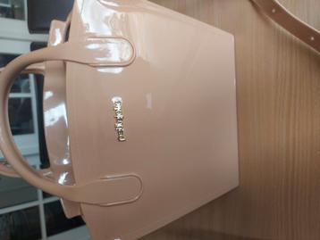 Handtas petite jolie  beschikbaar voor biedingen