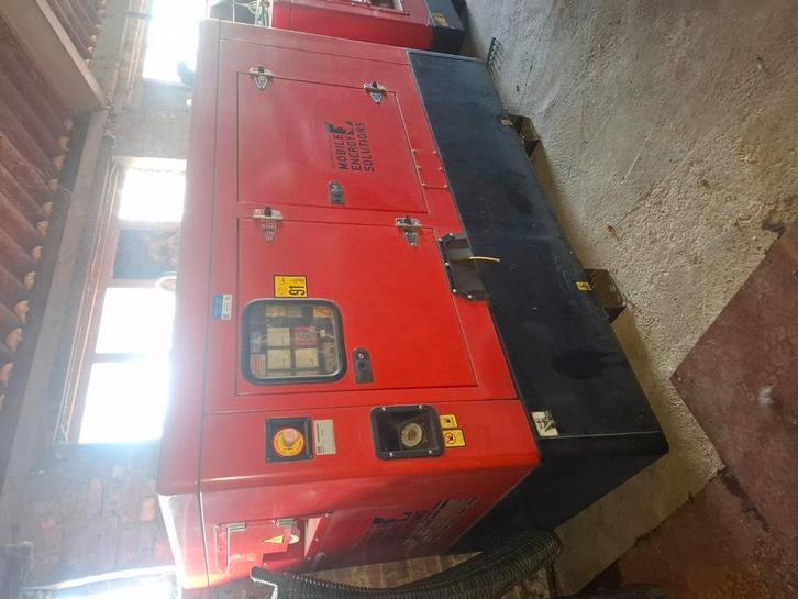 himoinsia 40kva en 20kva, Doe-het-zelf en Bouw, Aggregaten, Gebruikt, Ophalen of Verzenden