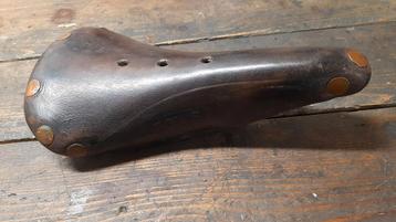 Vintage Brooks koerszadel beschikbaar voor biedingen