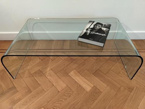 Salontafel gebogen glas, Huis en Inrichting, Tafels | Salontafels, Zo goed als nieuw, Glas, Ophalen