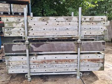 bekistingspanelen Hunnebeck beschikbaar voor biedingen