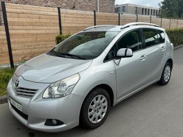 Toyota Verso - 2.0 diesel - 7 plaatsen - 161.000 km - euro 5 beschikbaar voor biedingen