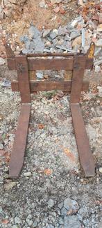 Plateau à fourches, Enlèvement