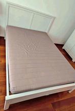 Prachtig nieuw wit houten bed van 140 cm x 200 cm met matras, Wit, Zo goed als nieuw, Hout, Ophalen