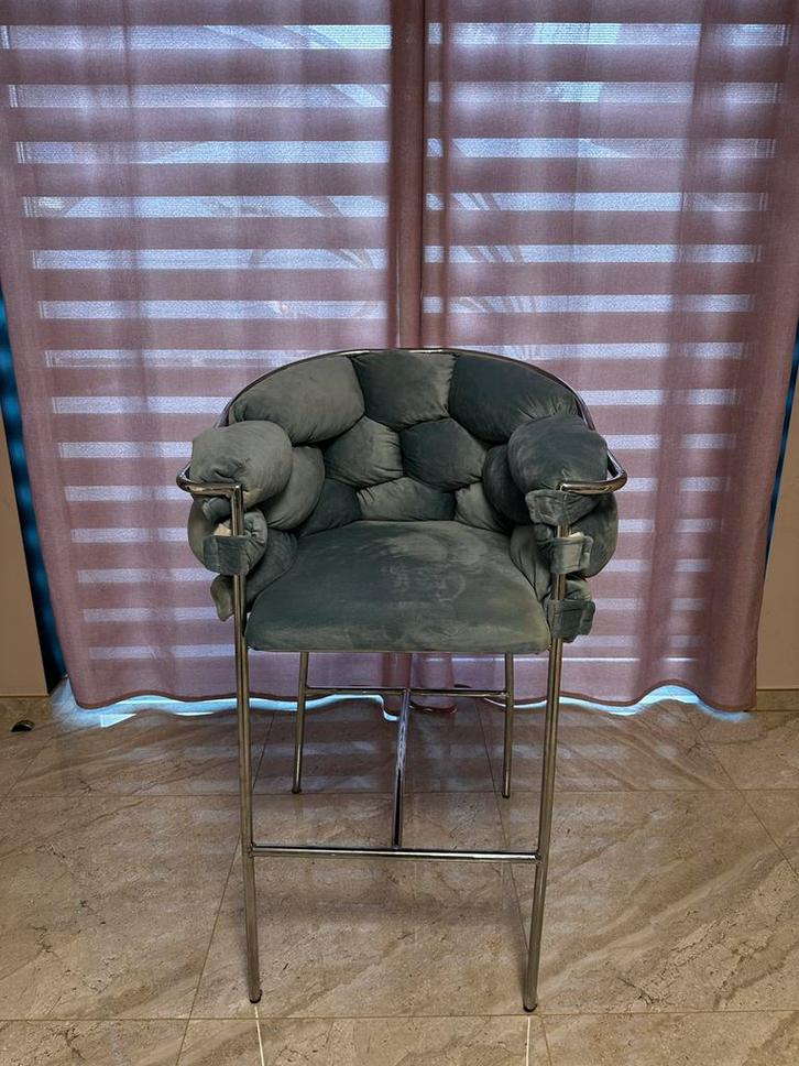 Chaise de bar très cosy – design moderne, Maison & Meubles, Fauteuils, Comme neuf, Métal, Enlèvement