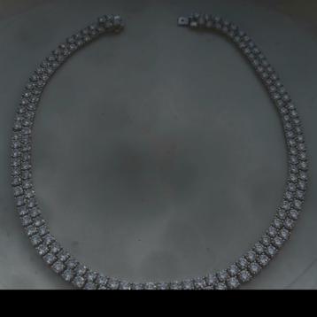Prachtige  diamanten  halsketting  te  koop beschikbaar voor biedingen